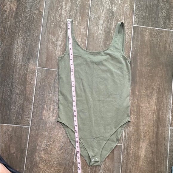 GAP Olive Green Bodysuit - Picture 6 of 6